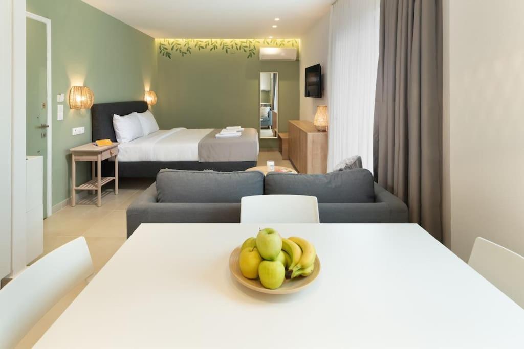 Olive Tree Home - Στούντιο Με Θέα Στο Κέντρο Agios Nikolaos  Bagian luar foto
