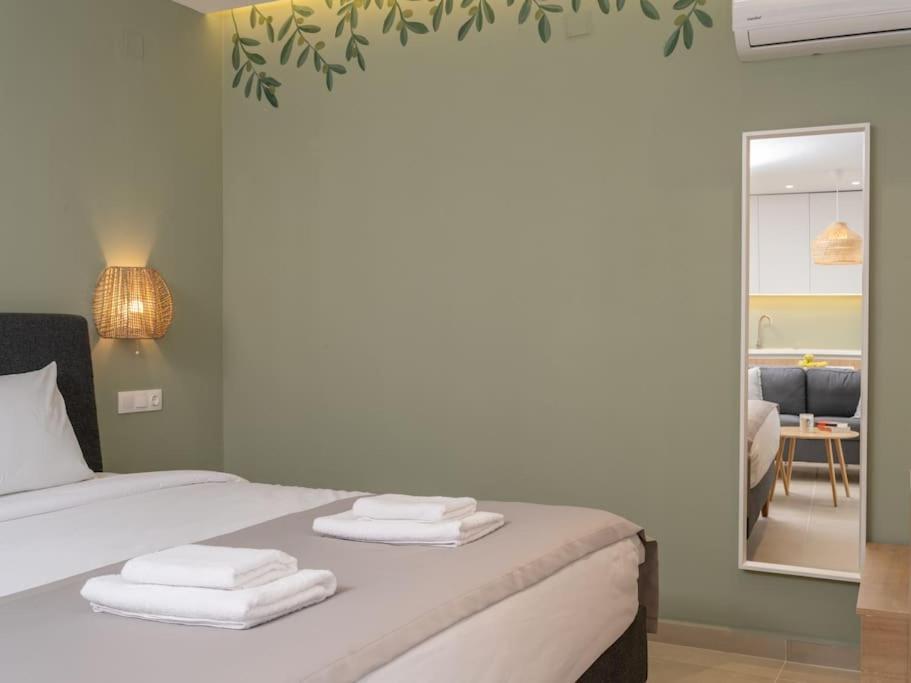 Olive Tree Home - Στούντιο Με Θέα Στο Κέντρο Agios Nikolaos  Bagian luar foto